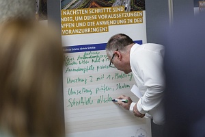 090626_DMD_08796
